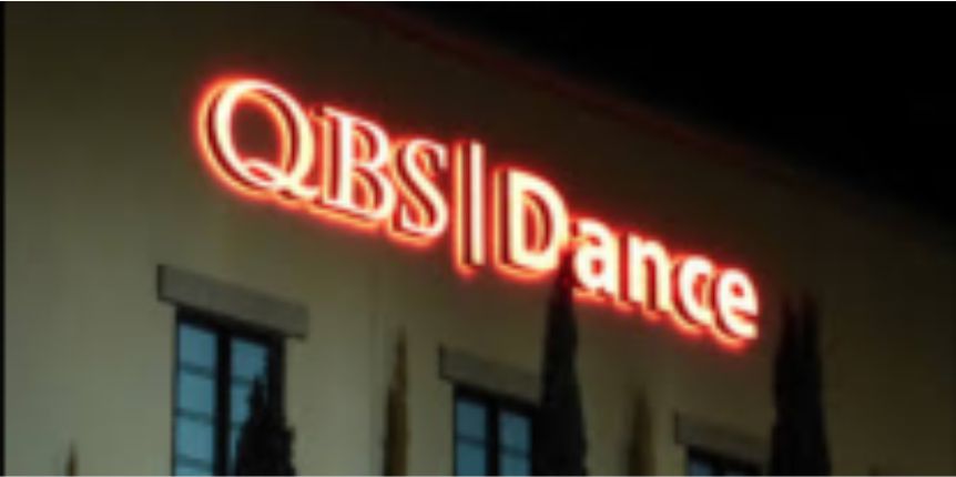 обемни букви QBS Dance